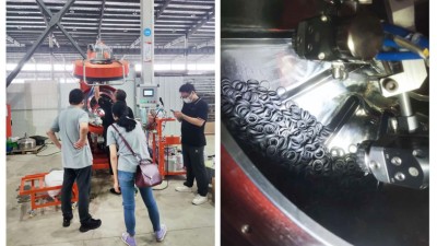 無錫汽車密封件客戶到訪，驗(yàn)收自動(dòng)滾噴機(jī)PR90