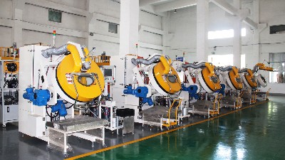 噴涂機(jī)生產(chǎn)廠家哪家好？蘇州安捷倫16年50多項專利可定制
