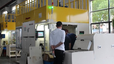安徽客戶下單安捷倫ZG100型內(nèi)孔自動(dòng)涂膠機(jī)