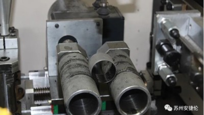 【客戶打樣】產(chǎn)品：汽車減震器襯套，使用機(jī)型：自動(dòng)內(nèi)孔涂膠機(jī)