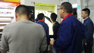 自動(dòng)噴膠機(jī)、內(nèi)孔自動(dòng)涂膠機(jī)順利通過(guò)客戶驗(yàn)收，現(xiàn)已發(fā)貨！